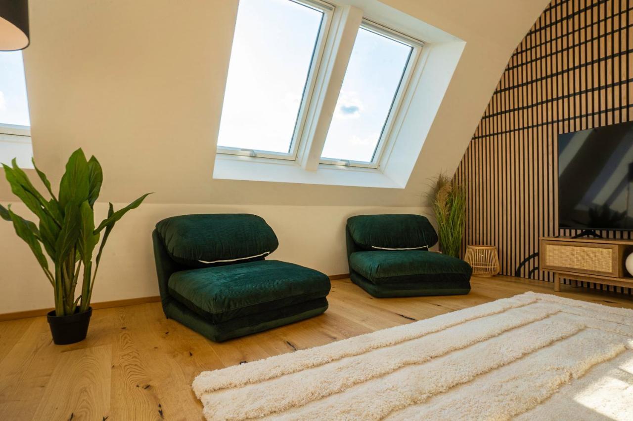 Orestaliving - Penthouse In 2Nd District With View Wien Exteriör bild