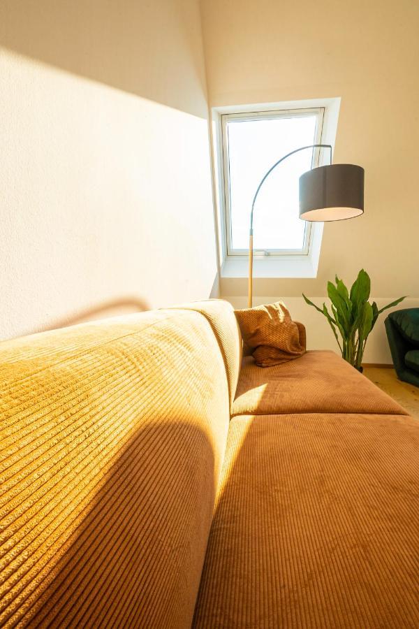 Orestaliving - Penthouse In 2Nd District With View Wien Exteriör bild